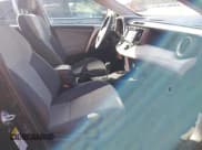 ✅ 2015 Toyota RAV4 XLE • VIN: 2T3RFREV1FW366164 • Lot: 43641723. Wystawiony na IAAI z przebiegiem 111 777 mil. Bezpłatny archiwum sprzedaży aukcyjnych z USA i szczegółowy raport historii pojazdu na DreamBid. Zdjęcie 5.