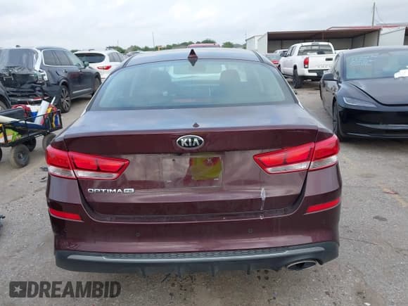 ✅ 2020 Kia Optima LX • VIN: 5XXGT4L34LG413772 • Lot: 42154096. Listed on IAAI with 55,238 mi. Free auction sales archive from the USA and detailed vehicle history report at DreamBid. Image 17.