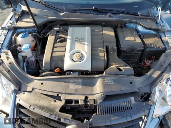 ✅ 2008 Volkswagen Eos Turbo • VIN: WVWAA71F88V039298 • Lot: 85330954. Wystawiony na Copart z przebiegiem 74 705 mil. Bezpłatny archiwum sprzedaży aukcyjnych z USA i szczegółowy raport historii pojazdu na DreamBid. Zdjęcie 11.