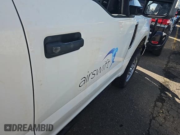 ✅ 2022 Ford F-250 XL • VIN: 1FT7X2B62NEE67860 • Lot: 42631433. Wystawiony na IAAI z przebiegiem 71 328 mil. Bezpłatny archiwum sprzedaży aukcyjnych z USA i szczegółowy raport historii pojazdu na DreamBid. Zdjęcie 1.