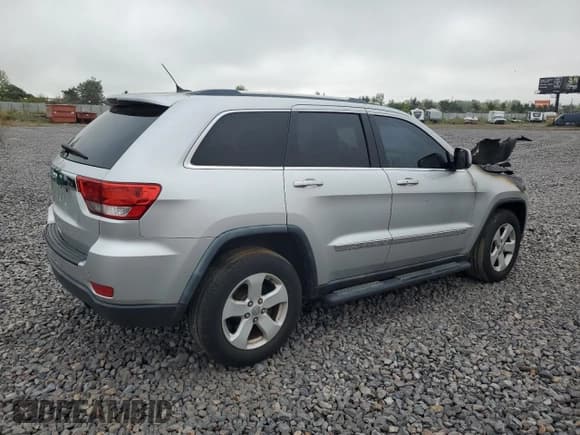 ✅ 2011 Jeep Grand Cherokee Laredo • VIN: 1J4RR4GG1BC542579 • Lot: 81749045. Listed on Copart with Not provided. Free auction sales archive from the USA and detailed vehicle history report at DreamBid. Image 3.