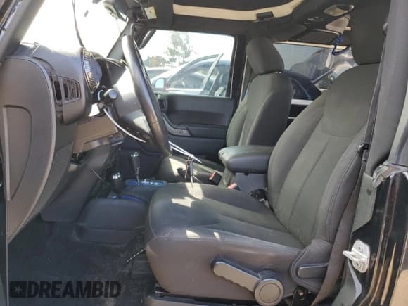 ✅ 2018 Jeep Wrangler Sport S • VIN: 1C4GJWAGXJL811914 • Lot: 65130075. Listed on Copart with 88,622 mi. Free auction sales archive from the USA and detailed vehicle history report at DreamBid. Image 7.