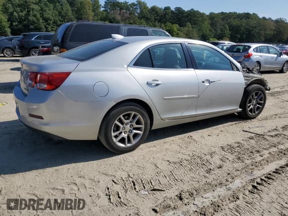 ✅ 2015 Chevrolet Malibu LT • VIN: 1G11C5SL0FF113316 • Lot: 82023015. Listed on Copart with 113,130 mi. Free auction sales archive from the USA and detailed vehicle history report at DreamBid. Image 3.