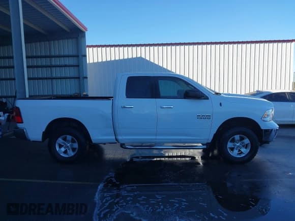 ✅ 2017 Ram 1500 SLT • VIN: 1C6RR7GG4HS704587 • Lot: 43762755. Listed on IAAI with 147,029 mi. Free auction sales archive from the USA and detailed vehicle history report at DreamBid. Image 13.