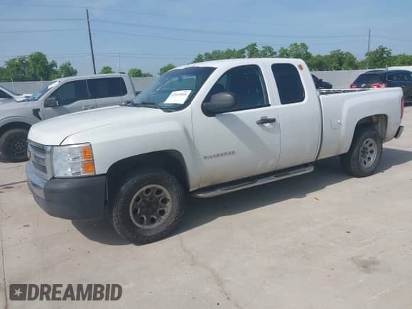 2012 Chevrolet Silverado 1500 Work Truck z VIN 1GCRCPEX4CZ194500, wystawiony jako IAAI lot #42647055 z przebiegiem 293 298 mil mil oraz . Historia ofert i sprzedaży dostępna na DreamBid. Obrazek 17.