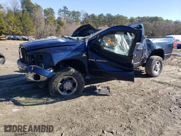 ✅ 2006 Dodge 2500 Laramie • VIN: 3D7KS28CX6G227171 • Лот: 44996735. Опубликован ранее на Copart с пробегом 364 767 миль. Бесплатный доступ к архиву аукционных продаж из США и подробный отчёт об истории автомобиля на DreamBid. Изображение 1.