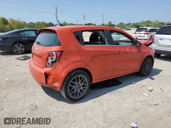 2013 Chevrolet Sonic LT с VIN 1G1JD6SB4D4178379, выставлен на аукционе Copart как лот 69050684 с пробегом 76 273 миль миль и Списание • Salvage title. История ставок и продаж доступна на DreamBid. Изображение 3.