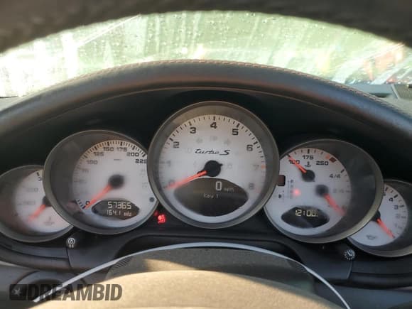 ✅ 2012 Porsche 911 Turbo • VIN: WP0CD2A98CS773172 • Lot: 42720795. Wystawiony na Copart z przebiegiem 57 365 mil. Bezpłatny archiwum sprzedaży aukcyjnych z USA i szczegółowy raport historii pojazdu na DreamBid. Zdjęcie 9.