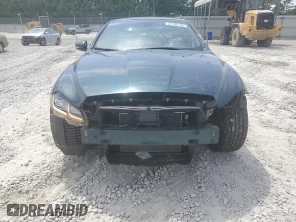 ✅ 2017 Jaguar XJ Portfolio • VIN: SAJWJ2GD7H8W11167 • Lot: 57103195. Listed on Copart with 17,355 mi. Free auction sales archive from the USA and detailed vehicle history report at DreamBid. Image 5.