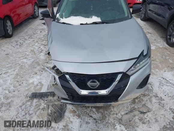✅ 2019 Nissan Maxima Platinum • VIN: 1N4AA6AV1KC373120 • Lot: 41370898. Listed on IAAI with 102,145 mi. Free auction sales archive from the USA and detailed vehicle history report at DreamBid. Image 13.