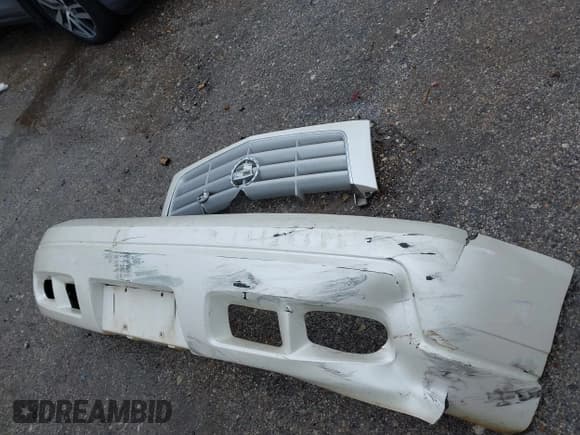 ✅ 2004 Cadillac Escalade ESV • VIN: 3GYFK66N14G313225 • Лот: 41433052. Опубликован ранее на IAAI с пробегом 239 233 миль. Бесплатный доступ к архиву аукционных продаж из США и подробный отчёт об истории автомобиля на DreamBid. Изображение 12.