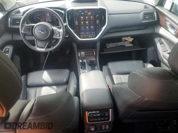 ✅ 2023 Subaru Ascent Touring • VIN: 4S4WMAWD9P3450555 • Lot: 58043685. Wystawiony na Copart z przebiegiem 19 895 mil. Bezpłatny archiwum sprzedaży aukcyjnych z USA i szczegółowy raport historii pojazdu na DreamBid. Zdjęcie 8.