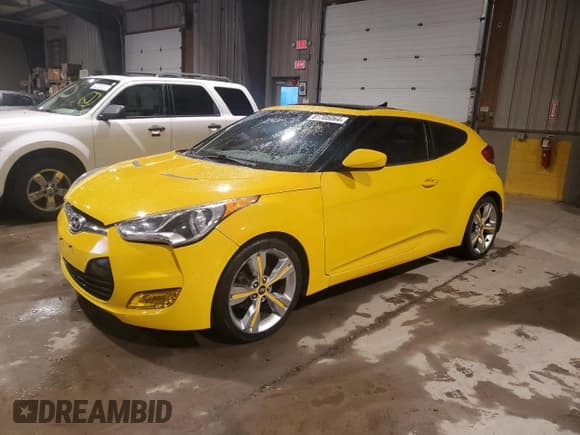 ✅ 2013 Hyundai Veloster w/Gray Int • VIN: KMHTC6AD1DU123275 • Lot: 81705064. Wystawiony na Copart z przebiegiem 72 252 mil. Bezpłatny archiwum sprzedaży aukcyjnych z USA i szczegółowy raport historii pojazdu na DreamBid. Zdjęcie 1.