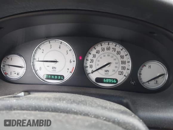 ✅ 1999 Chrysler LHS • VIN: 2C3HC56G0XH626928 • Lot: 42988849. Listed on IAAI with 68,956 mi. Free auction sales archive from the USA and detailed vehicle history report at DreamBid. Image 7.