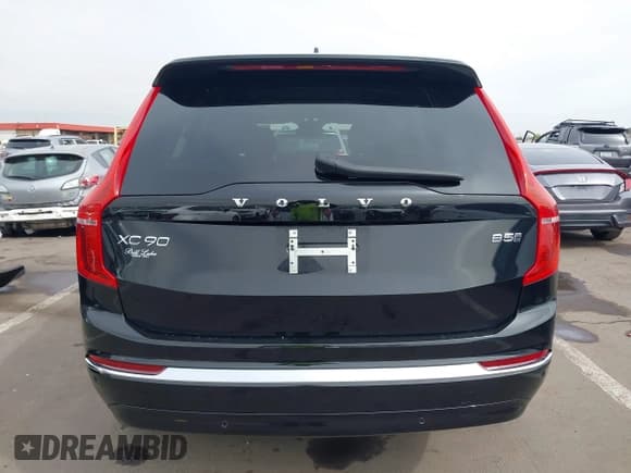 ✅ 2023 Volvo XC90 Plus • VIN: YV4L12PN0P1973047 • Lot: 41906702. Listed on IAAI with 20,615 mi. Free auction sales archive from the USA and detailed vehicle history report at DreamBid. Image 16.
