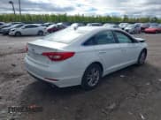 ✅ 2016 Hyundai Sonata SE • VIN: 5NPE24AF7GH283682 • Lot: 43457637. Listed on IAAI with 161,697 mi. Free auction sales archive from the USA and detailed vehicle history report at DreamBid. Image 4.