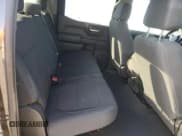 ✅ 2021 Chevrolet Silverado 1500 Custom Trail Boss • VIN: 1GCPYCEF1MZ231383 • Lot: 90948875. Wystawiony na Copart z przebiegiem 89 356 mil. Bezpłatny archiwum sprzedaży aukcyjnych z USA i szczegółowy raport historii pojazdu na DreamBid. Zdjęcie 10.