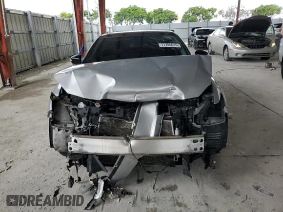 ✅ 2017 Nissan Maxima S • VIN: 1N4AA6AP8HC374971 • Lot: 71785615. Listed on Copart with 143,814 mi. Free auction sales archive from the USA and detailed vehicle history report at DreamBid. Image 5.