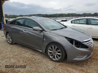 ✅ 2013 Hyundai Sonata SE • VIN: 5NPEC4AC2DH618121 • Lot: 69955784. Listed on Copart with 184,255 mi. Free auction sales archive from the USA and detailed vehicle history report at DreamBid. Image 4.