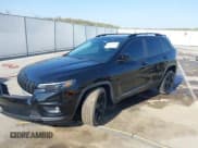 ✅ 2019 Jeep Cherokee Altitude • VIN: 1C4PJMLX9KD489084 • Лот: 42056800. Опубликован ранее на IAAI с пробегом 63 094 миль. Бесплатный доступ к архиву аукционных продаж из США и подробный отчёт об истории автомобиля на DreamBid. Изображение 2.