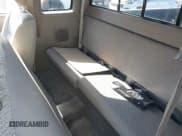 ✅ 1996 Toyota T100 DX • VIN: JT4TN12D9T0025763 • Lot: 43541893. Wystawiony na IAAI z przebiegiem 237 715 mil. Bezpłatny archiwum sprzedaży aukcyjnych z USA i szczegółowy raport historii pojazdu na DreamBid. Zdjęcie 8.