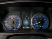 ✅ 2015 Toyota Sienna XLE • VIN: 5TDDK3DC7FS097625 • Lot: 93702315. Wystawiony na Copart z przebiegiem 172 660 mil. Bezpłatny archiwum sprzedaży aukcyjnych z USA i szczegółowy raport historii pojazdu na DreamBid. Zdjęcie 9.