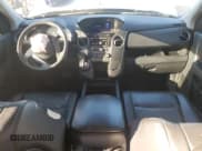 ✅ 2013 Honda Pilot EX-L • VIN: 5FNYF3H58DB034052 • Лот: 90883205. Опубликован ранее на Copart с пробегом 136 710 миль. Бесплатный доступ к архиву аукционных продаж из США и подробный отчёт об истории автомобиля на DreamBid. Изображение 8.