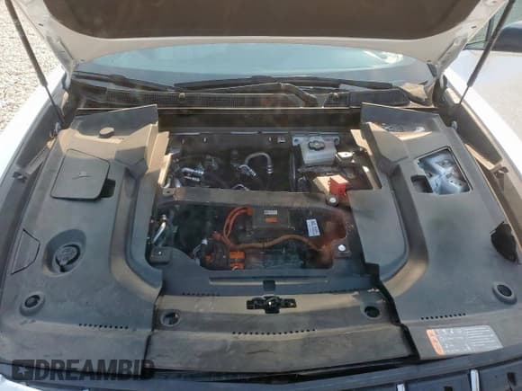 ✅ 2024 Cadillac LYRIQ Luxury • VIN: 1GYKPPRK0RZ111748 • Lot: 68102505. Listed on Copart with 14,522 mi. Free auction sales archive from the USA and detailed vehicle history report at DreamBid. Image 12.