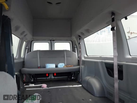 ✅ 2011 Ford Econoline Passenger XL • VIN: 1FBSS3BL2BDB39140 • Lot: 42519630. Listed on IAAI with 115,095 mi. Free auction sales archive from the USA and detailed vehicle history report at DreamBid. Image 8.
