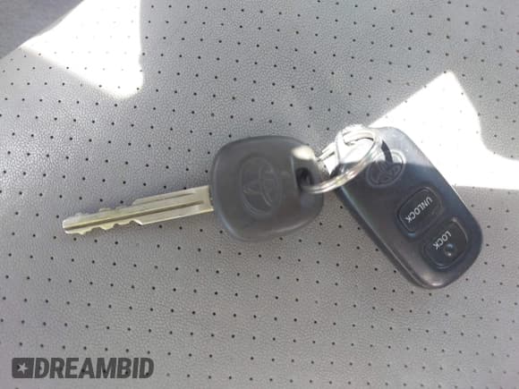 ✅ 2007 Toyota Highlander w/3rd Row • VIN: JTEEP21A970207061 • Lot: 42528923. Wystawiony na IAAI z przebiegiem 138 652 mil. Bezpłatny archiwum sprzedaży aukcyjnych z USA i szczegółowy raport historii pojazdu na DreamBid. Zdjęcie 11.