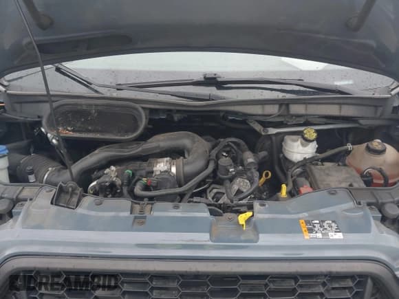 ✅ 2021 Ford Transit Cargo • VIN: 1FTBR3X87MKA56961 • Lot: 41671753. Wystawiony na IAAI z przebiegiem 93 912 mil. Bezpłatny archiwum sprzedaży aukcyjnych z USA i szczegółowy raport historii pojazdu na DreamBid. Zdjęcie 10.