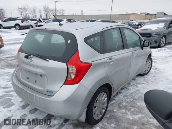 ✅ 2014 Nissan Note S • VIN: 3N1CE2CP8EL367471 • Lot: 41451652. Wystawiony na IAAI z przebiegiem 161 616 mil. Bezpłatny archiwum sprzedaży aukcyjnych z USA i szczegółowy raport historii pojazdu na DreamBid. Zdjęcie 4.