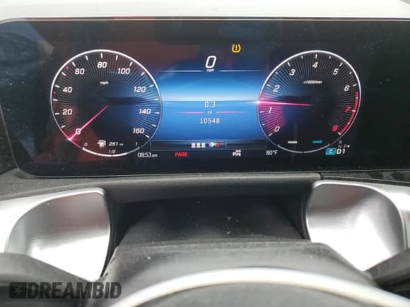 ✅ 2025 Mercedes-Benz GLB 250 • VIN: W1N4M4GB2SW381346 • Lot: 71966065. Listed on Copart with 10,548 mi. Free auction sales archive from the USA and detailed vehicle history report at DreamBid. Image 9.