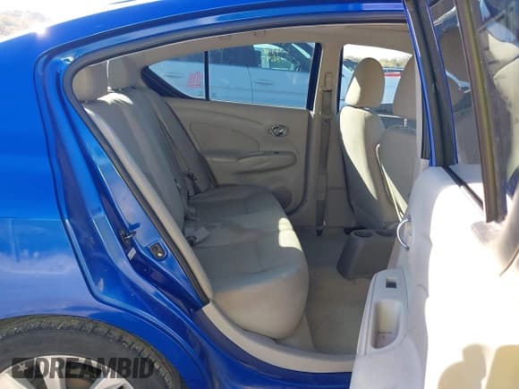 ✅ 2015 Nissan Versa SV • VIN: 3N1CN7AP6FL889114 • Lot: 43595004. Listed on IAAI with 101,319 mi. Free auction sales archive from the USA and detailed vehicle history report at DreamBid. Image 8.