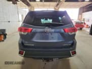 ✅ 2018 Toyota Highlander Limited Platinum • VIN: 5TDDZRFH9JS490798 • Lot: 91144855. Listed on Copart with 89,267 mi. Free auction sales archive from the USA and detailed vehicle history report at DreamBid. Image 6.