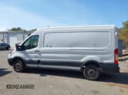 ✅ 2019 Ford Transit • VIN: 1FTBW2CM9KKA40635 • Lot: 41660193. Wystawiony na IAAI z przebiegiem 54 244 mil. Bezpłatny archiwum sprzedaży aukcyjnych z USA i szczegółowy raport historii pojazdu na DreamBid. Zdjęcie 13.