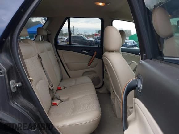 ✅ 2007 Saturn VUE V6 • VIN: 5GZCZ53437S877481 • Lot: 41939811. Wystawiony na IAAI z przebiegiem 106 937 mil. Bezpłatny archiwum sprzedaży aukcyjnych z USA i szczegółowy raport historii pojazdu na DreamBid. Zdjęcie 8.