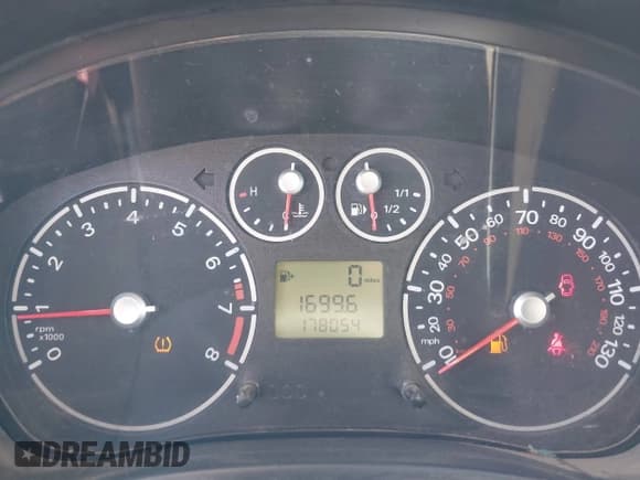 ✅ 2010 Ford Transit Connect XL • VIN: NM0LS7ANXAT006542 • Lot: 43097458. Wystawiony na IAAI z przebiegiem 178 054 mil. Bezpłatny archiwum sprzedaży aukcyjnych z USA i szczegółowy raport historii pojazdu na DreamBid. Zdjęcie 7.