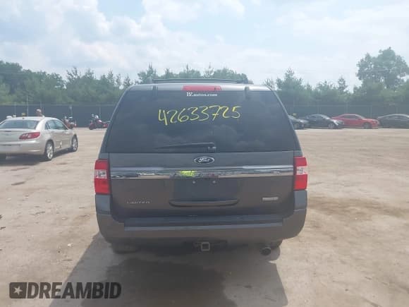 ✅ 2015 Ford Expedition Max Limited • VIN: 1FMJK2AT9FEF31854 • Lot: 42633725. Listed on IAAI with 147,081 mi. Free auction sales archive from the USA and detailed vehicle history report at DreamBid. Image 17.