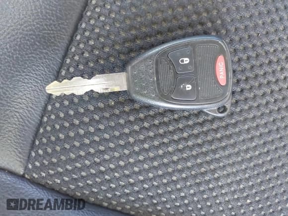 ✅ 2016 Jeep Patriot Sport • VIN: 1C4NJPBA3GD747922 • Lot: 41986421. Wystawiony na IAAI z przebiegiem 86 367 mil. Bezpłatny archiwum sprzedaży aukcyjnych z USA i szczegółowy raport historii pojazdu na DreamBid. Zdjęcie 11.