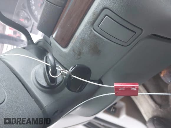 ✅ 2005 Ford Freestar SEL • VIN: 2FMZA52265BA05480 • Lot: 43870797. Listed on IAAI with 129,462 mi. Free auction sales archive from the USA and detailed vehicle history report at DreamBid. Image 11.