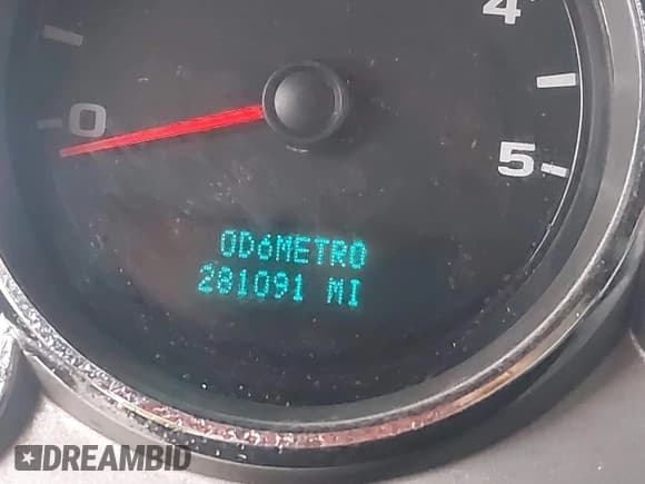 ✅ 2008 Chevrolet Silverado 2500HD 1LT • VIN: 1GCHK29698E151210 • Lot: 42301136. Wystawiony na IAAI z przebiegiem 281 091 mil. Bezpłatny archiwum sprzedaży aukcyjnych z USA i szczegółowy raport historii pojazdu na DreamBid. Zdjęcie 14.