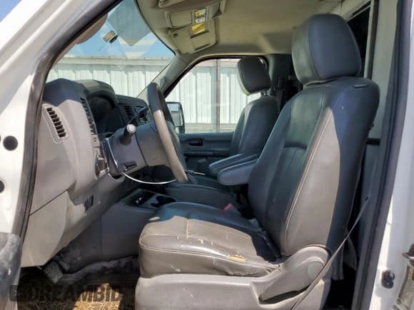 ✅ 2016 Nissan NV SV • VIN: 1N6BF0KM8GN808503 • Lot: 80120335. Listed on Copart with 96,708 mi. Free auction sales archive from the USA and detailed vehicle history report at DreamBid. Image 7.