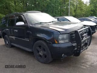 ✅ 2011 Chevrolet Tahoe LTZ • VIN: 1GNSKCE05BR169305 • Лот: 42247417. Опубликован ранее на IAAI с пробегом 214 713 миль. Бесплатный доступ к архиву аукционных продаж из США и подробный отчёт об истории автомобиля на DreamBid. Изображение 1.