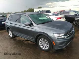 ✅ 2018 Volkswagen Tiguan S • VIN: 3VV1B7AX3JM110642 • Лот: 43126978. Опубликован ранее на IAAI с пробегом 66 541 миль. Бесплатный доступ к архиву аукционных продаж из США и подробный отчёт об истории автомобиля на DreamBid. Изображение 1.