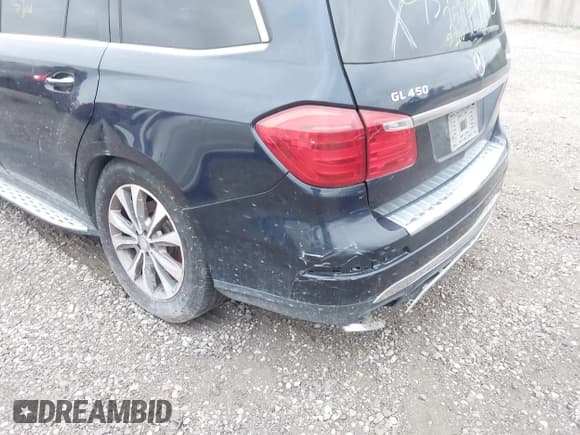 ✅ 2016 Mercedes-Benz GL 450 • VIN: 4JGDF6EE7GA708074 • Lot: 43177814. Listed on IAAI with Not provided. Free auction sales archive from the USA and detailed vehicle history report at DreamBid. Image 6.
