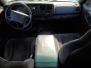 ✅ 2000 Dodge Dakota Sport • VIN: 1B7GG2AN5YS608922 • Lot: 45783305. Wystawiony na Copart z przebiegiem 148 064 mil. Bezpłatny archiwum sprzedaży aukcyjnych z USA i szczegółowy raport historii pojazdu na DreamBid. Zdjęcie 8.