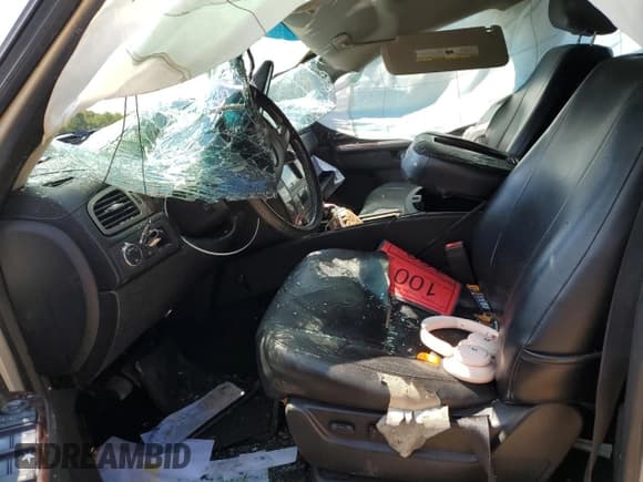 ✅ 2013 GMC Yukon Denali • VIN: 1GKS1EEF4DR205262 • Lot: 71668665. Listed on Copart with Not provided. Free auction sales archive from the USA and detailed vehicle history report at DreamBid. Image 7.