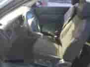 2008 Hyundai Accent GS z VIN KMHCM36C48U068659, wystawiony jako Copart lot #76048994 z przebiegiem 123 108 mil mil oraz Szkoda całkowita • Salvage title. Historia ofert i sprzedaży dostępna na DreamBid. Obrazek 7.