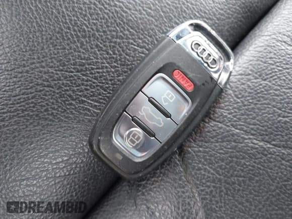 ✅ 2015 Audi Q5 Premium Plus • VIN: WA1DGAFP9FA117516 • Lot: 41482588. Listed on IAAI with 113,324 mi. Free auction sales archive from the USA and detailed vehicle history report at DreamBid. Image 11.